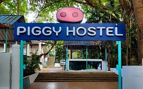 Piggy Calangute By Urban Nomads - Dorms & Pvt Rooms